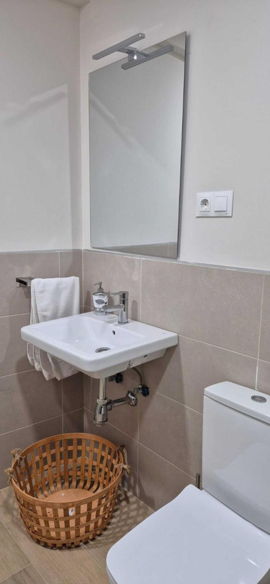 Apartamento T5. Apto Nuevo Centro